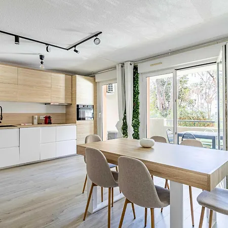 Appartement Comfort And Serenity With A-c, Parking And Balcony *